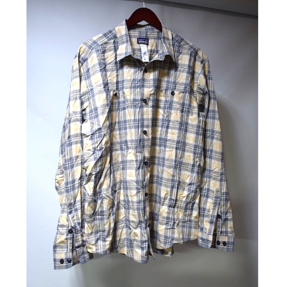 Patagonia Organic Cotton Plaid Long Sleeve Shirt Men’s Large Gray Yellow